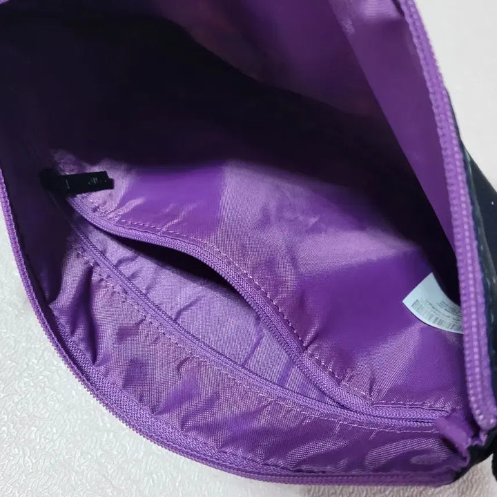 [BUNJANG] BTS Dynamite FILA Pouch / 미사용)휠라파우치 방탄 다이너마이트 휠라방탄콜라보 방탄파우치 방탄소년단