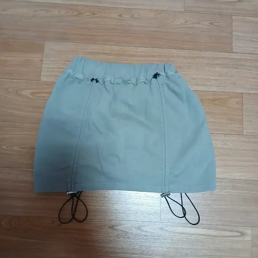 [BUNJANG] Skirt with Inner Shorts / 속치마내장 치마 새상품급