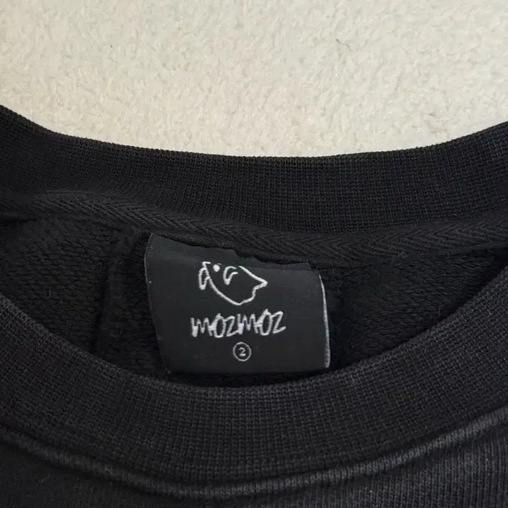 [BUNJANG] Modsmolds Pigment Sweatshirt - Black / 모즈모즈 피그먼트 맨투맨 티셔츠 2