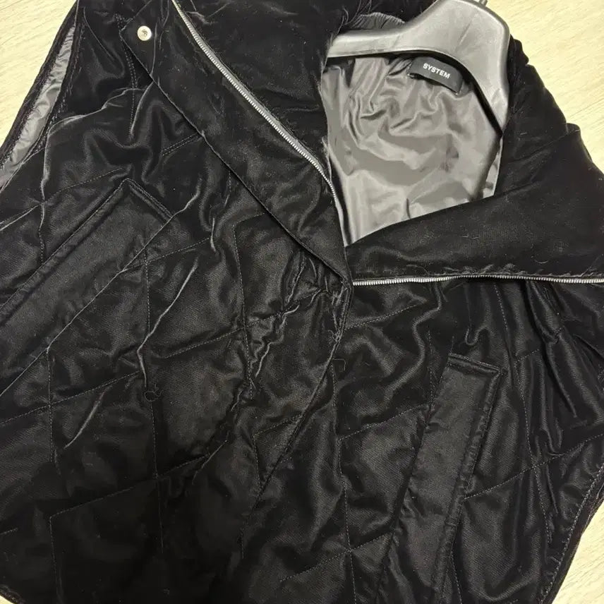 [BUNJANG] System Goose Down Velvet Vest / 한섬 시스템패딩