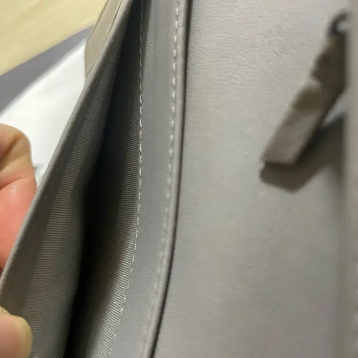 [BUNJANG] Chanel Boy Caviar Flap Long Wallet / 샤넬 보이 캐비어 플랩 장지갑