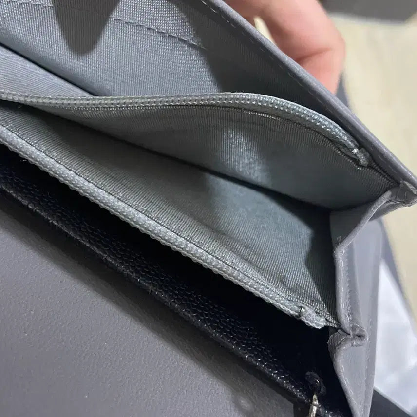 [BUNJANG] Chanel Boy Caviar Flap Long Wallet / 샤넬 보이 캐비어 플랩 장지갑