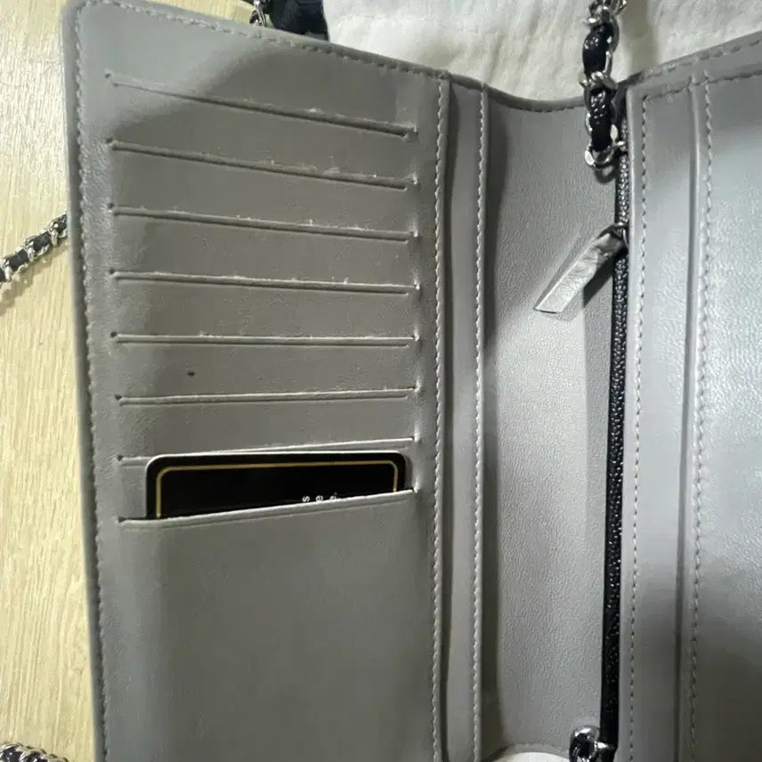 [BUNJANG] Chanel Boy Caviar Flap Long Wallet / 샤넬 보이 캐비어 플랩 장지갑