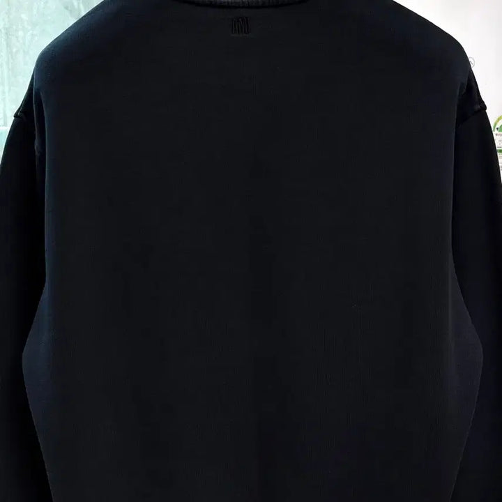 [SOLD OUT] 아미 스몰하트 맨투맨 블랙 L