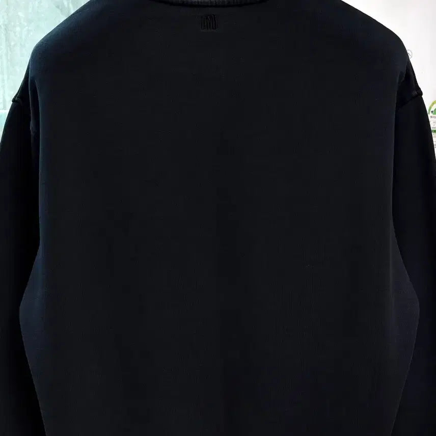 [SOLD OUT] 아미 스몰하트 맨투맨 블랙 L
