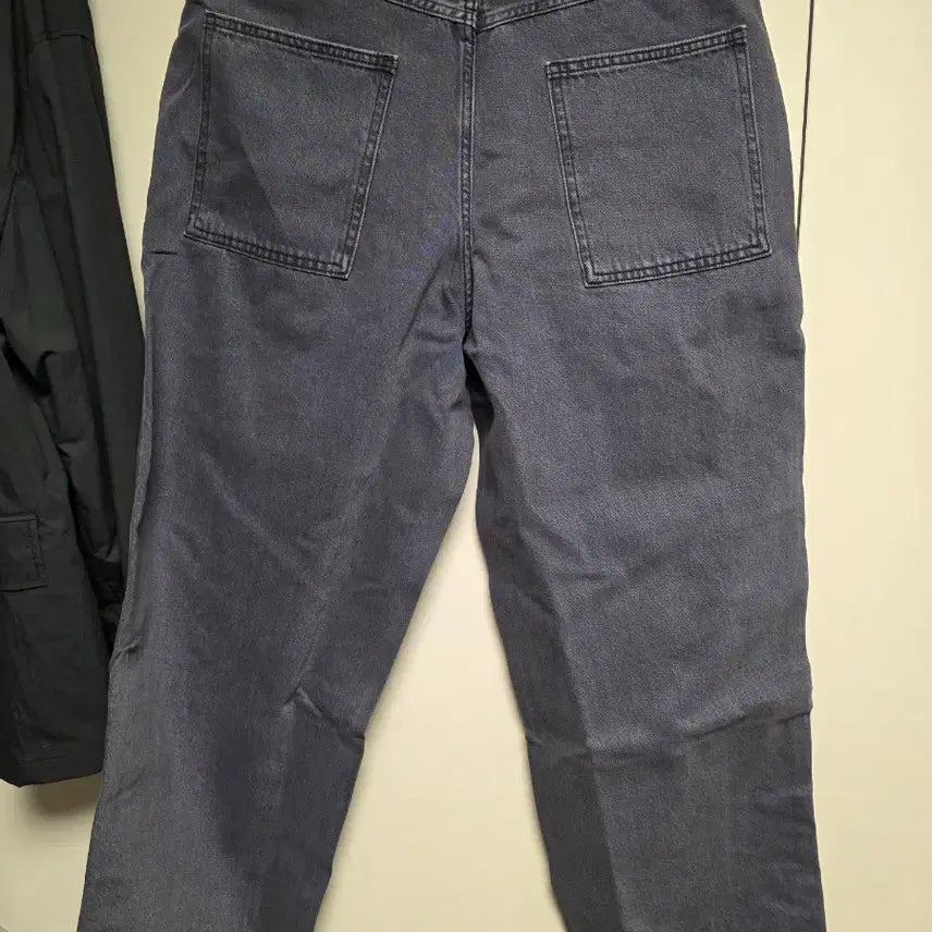 [SOLD OUT] 유니클로 와이드핏 컬러진 그레이 34사이즈
