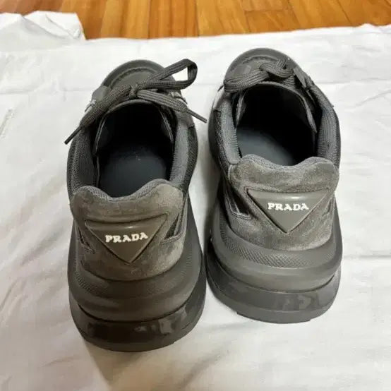 [BUNJANG] Prada Men's Sneakers Gray / 프라다 남성 스니커즈 그레이