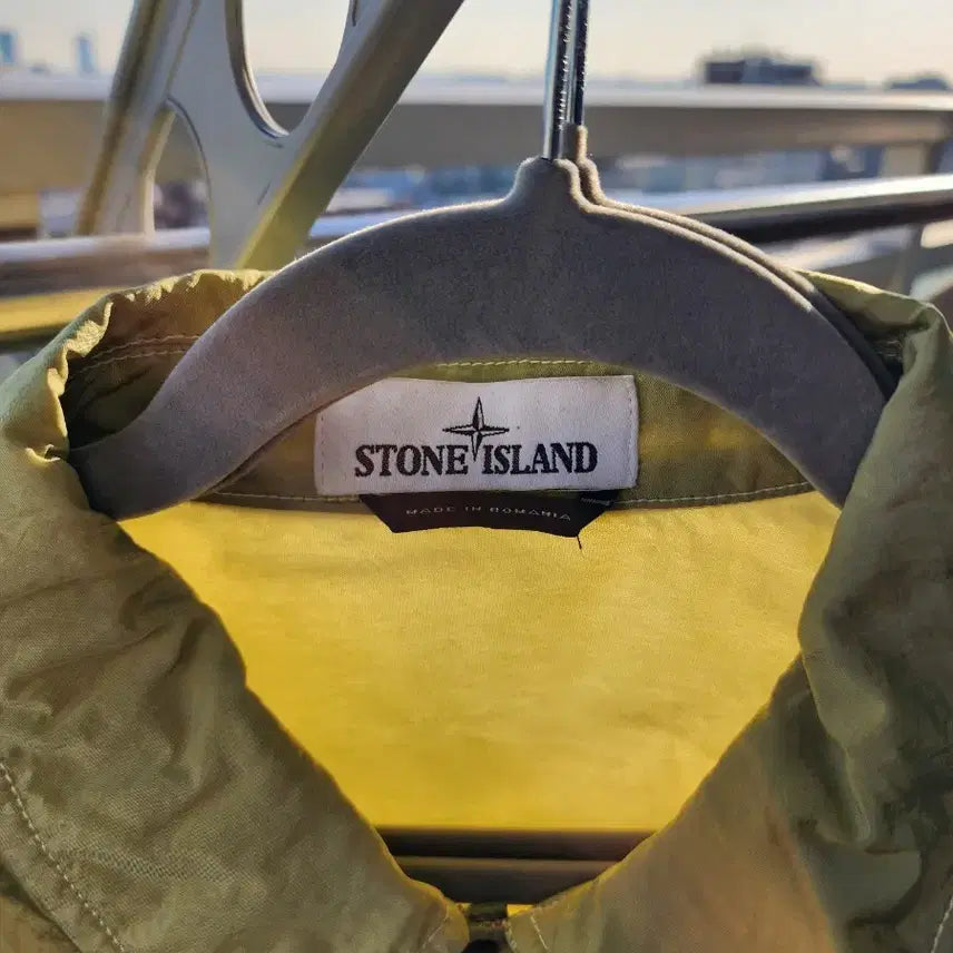 [SOLD OUT] 스톤아일랜드 17FW 나일론메탈 오버셔츠라임 2XL