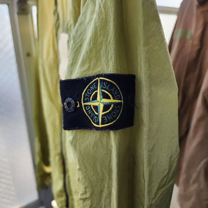 [SOLD OUT] 스톤아일랜드 17FW 나일론메탈 오버셔츠라임 2XL