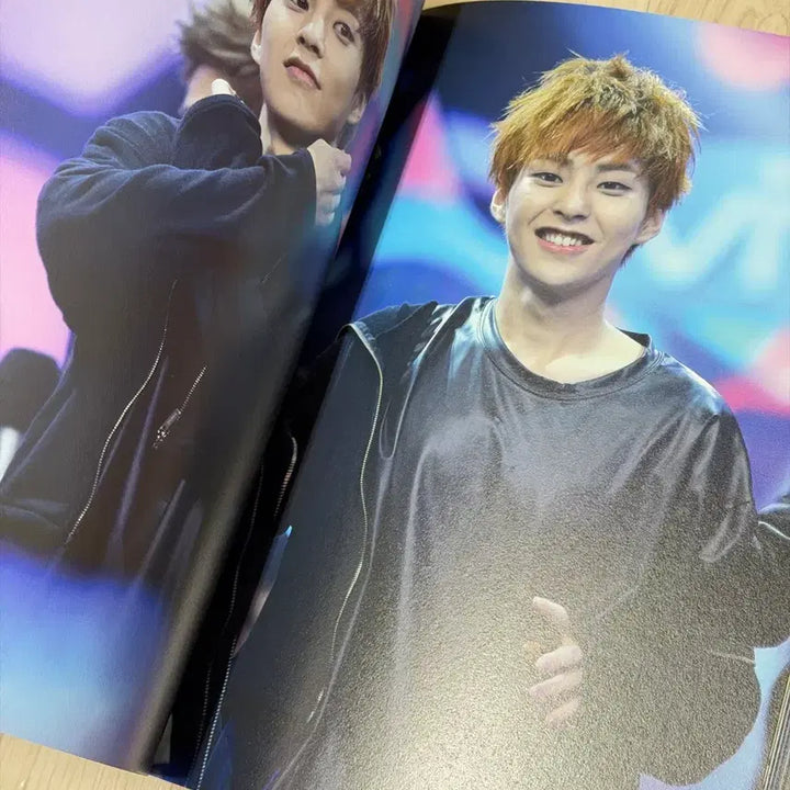 [BUNJANG] EXO CBX Xiumin Photobook Photocard / 엑소 첸백시 시우민 포토북 사진집 포카 양도 판매
