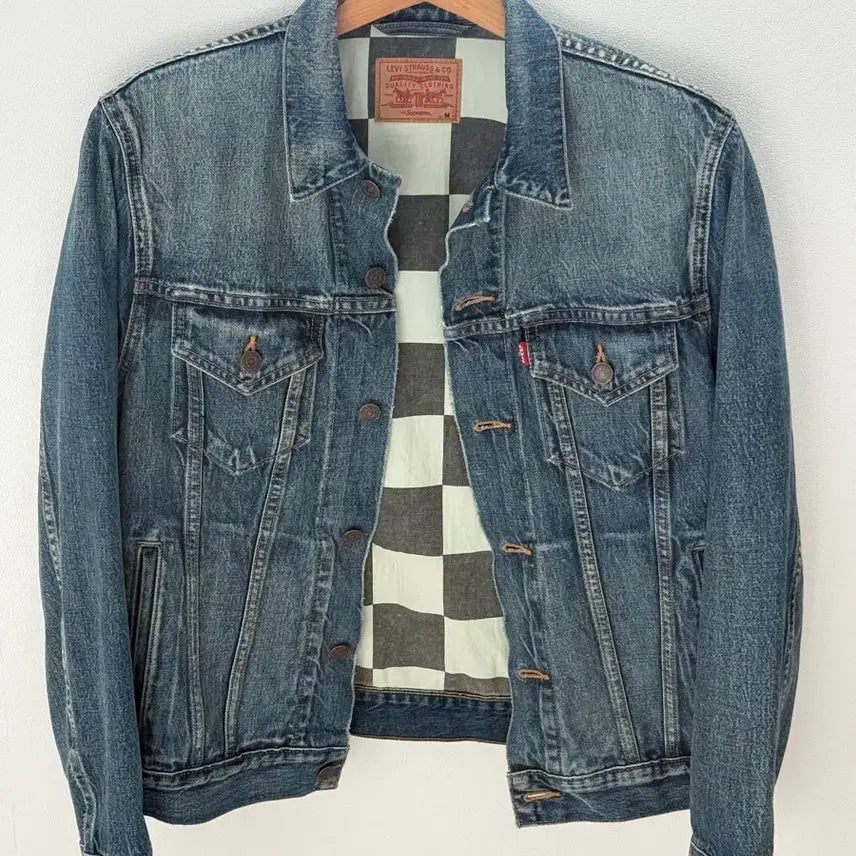 [BUNJANG] Supreme Levi's Denim Trucker Jacket / [M] 슈프림 X 리바이스 데님 트러커 자켓 14FW