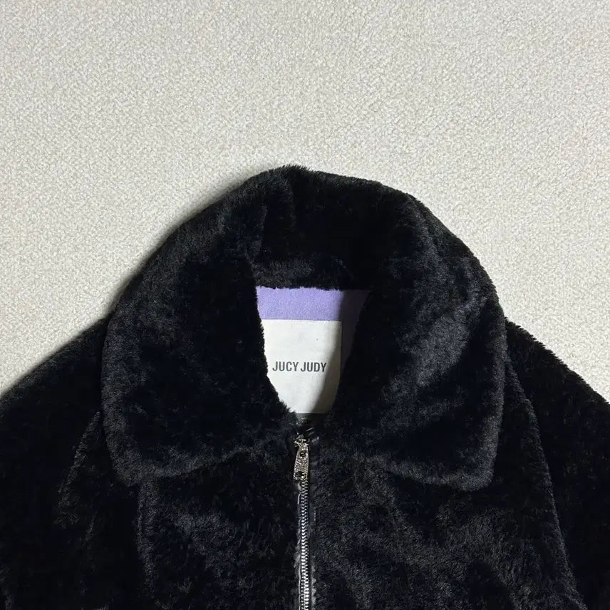 [BUNJANG] Juicy Judy Faux Fur Zip-Up Jumper / 쥬시쥬디 페이크 퍼 집업 점퍼