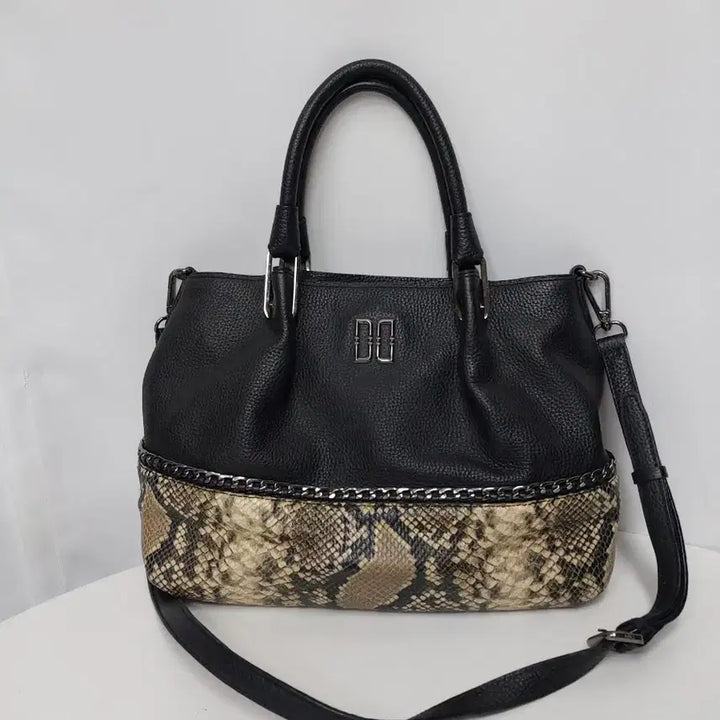 [BUNJANG] Daks Black Leather Crossbody Bag / 닥스 블랙 가죽 뱀피 패턴