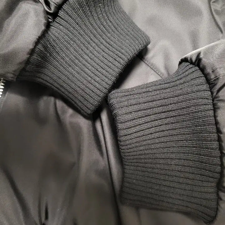 [BUNJANG] Prada Re-Nylon Bomber Jacket SGC824 / 프라다 리나일론 봄버 SGC824