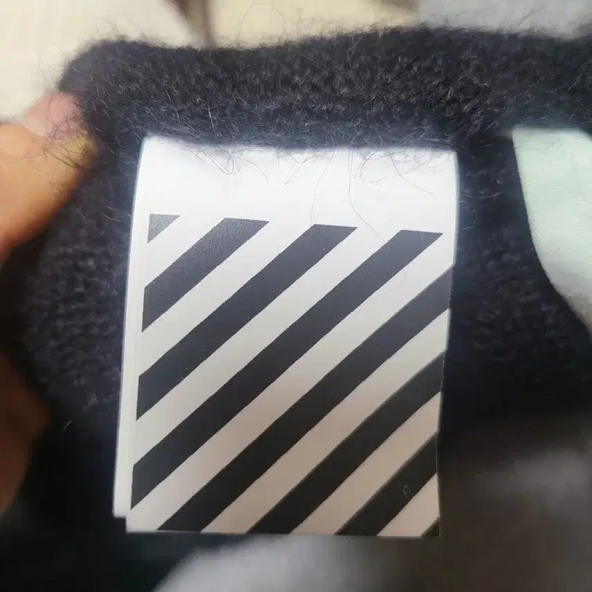 [BUNJANG] Off-White Mohair Knit Hoodie / 오프화이트 모헤어 니트 후드집업