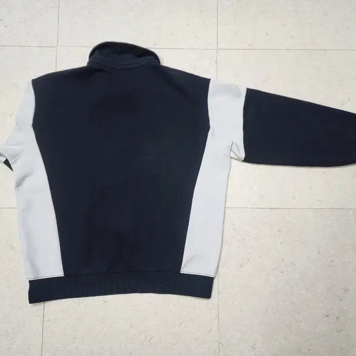 [BUNJANG] Fila Half-Zip Sweatshirt / 휠라 반집업 맨투맨 팝니다