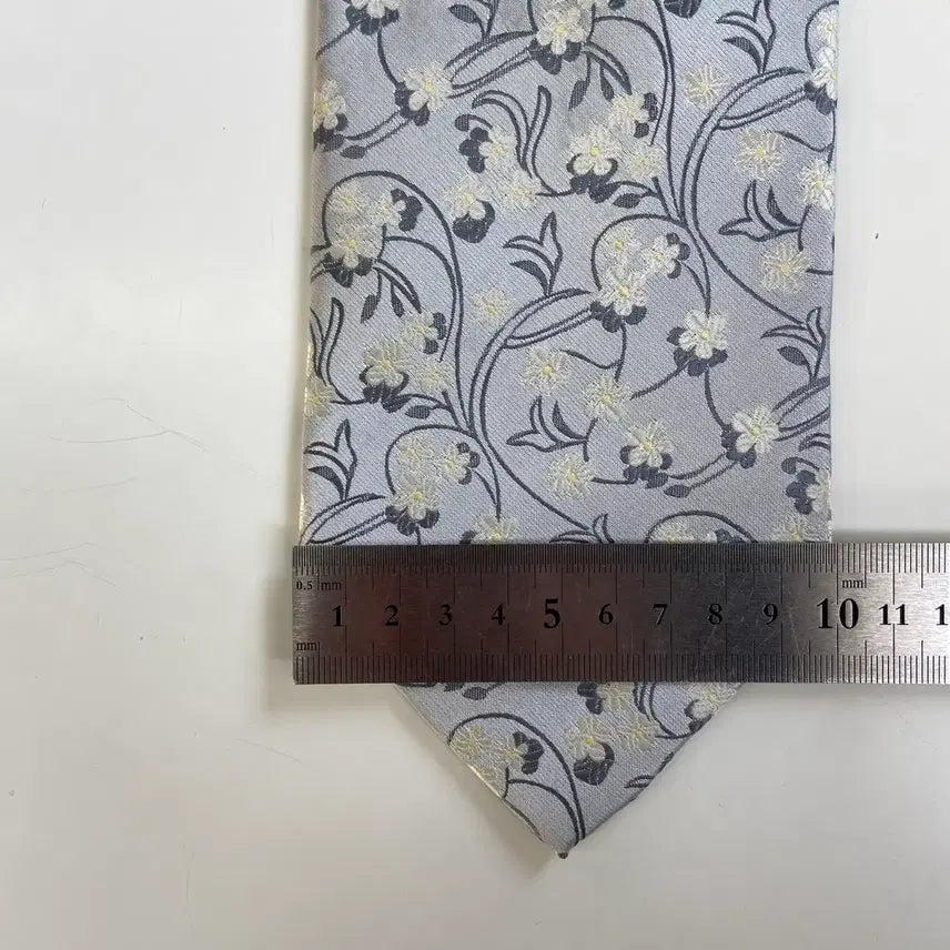 [BUNJANG] Dolce &amp; Gabbana Silk Necktie / 돌체 앤 가바나 (D&amp;G) 명품 정품넥타이