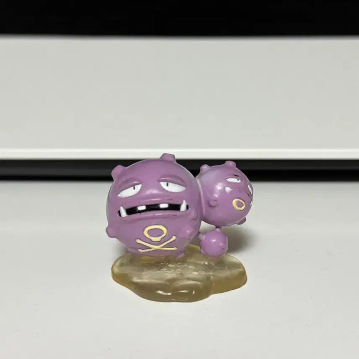 [BUNJANG] Pokemon Koffing 1st Gen Moncolle Figure / 또도가스 포켓몬 몬코레 1세대 피규어