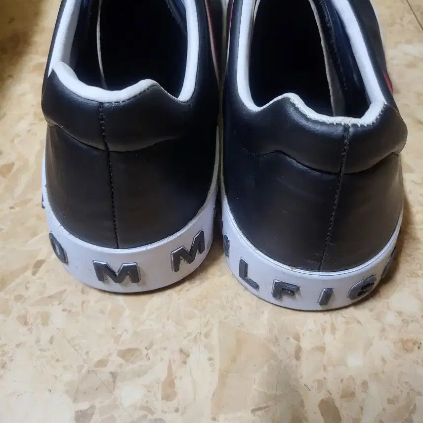[BUNJANG] Tommy Hilfiger Sneakers (300cm) / 타미 힐피거 스니커즈 300cm