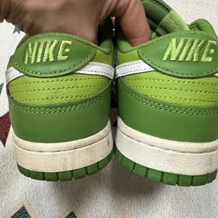 [BUNJANG] Nike Dunk Low Vivid Green Sneakers / 나이키 덩크로우 비비드그린 265