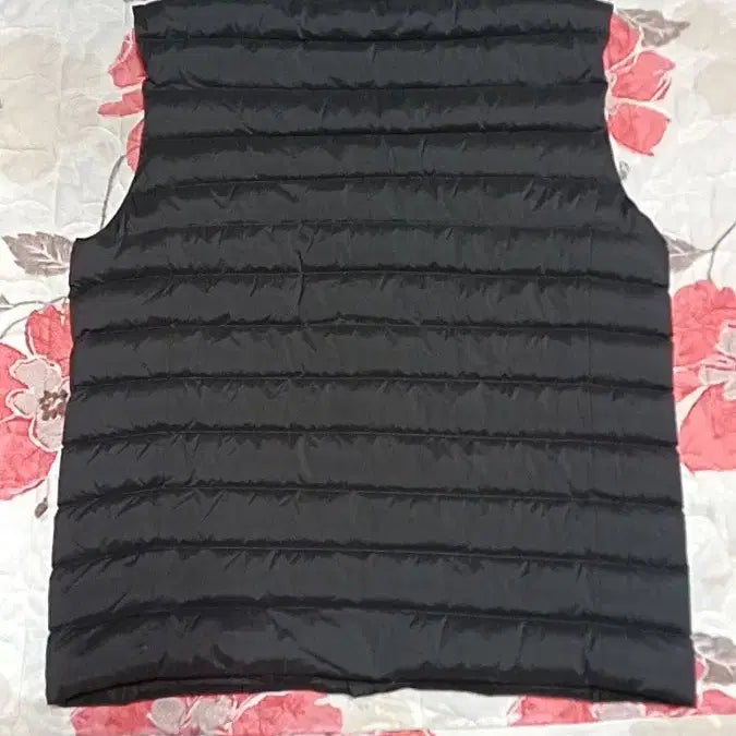 [BUNJANG] Giordano Lightweight Down Vest 100 / 지오다노 오리털경량조끼 100 가슴53 기장67