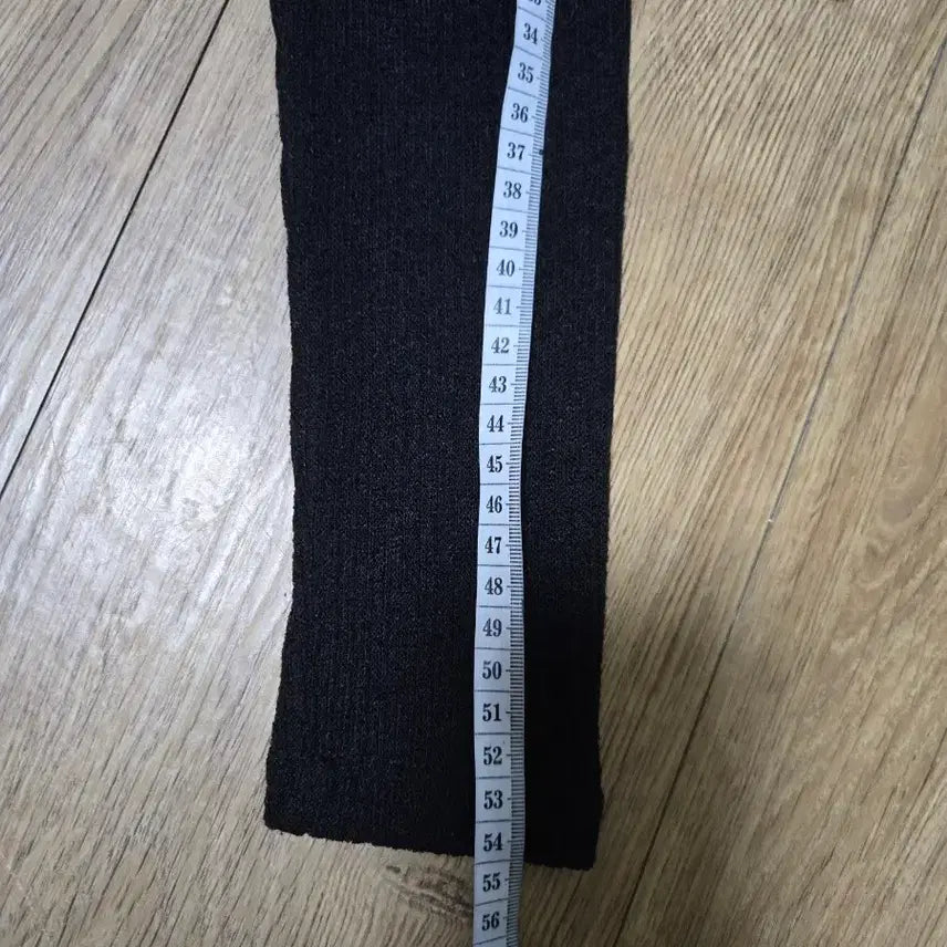 [BUNJANG] Black Knit Crop Top / 니트  소재 크롭  티셔츠  블랙