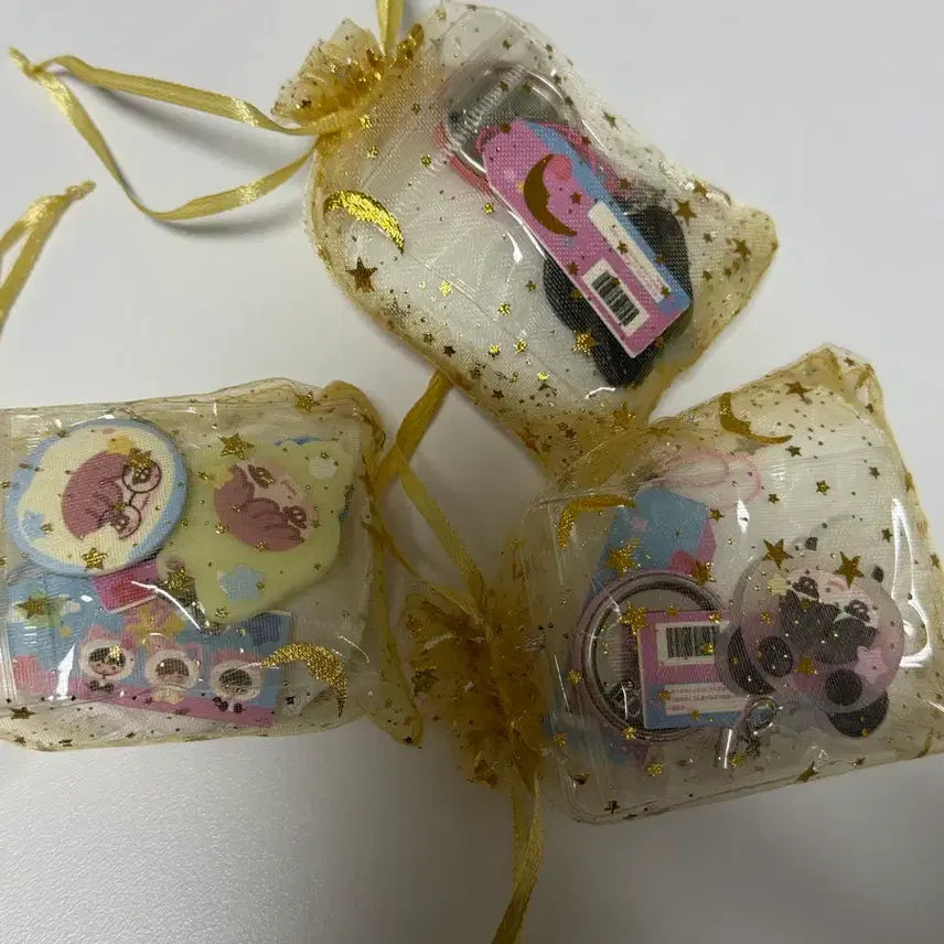 엔시티위시 다님 삼쿠 쿠션키링+아크릴키링+핀버튼 세트 리쿠 유우시 사쿠야