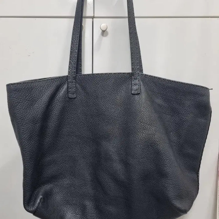 [BUNJANG] Fendi Selleria Black Leather Tote Bag / 펜디 가죽 셀러리아 블랙 토트백
