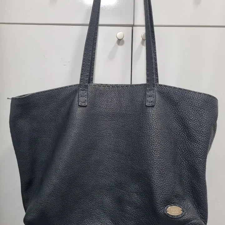 [BUNJANG] Fendi Selleria Black Leather Tote Bag / 펜디 가죽 셀러리아 블랙 토트백