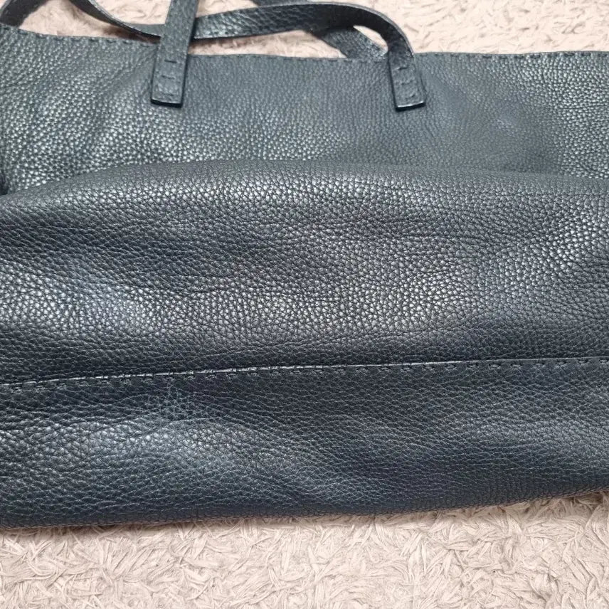 [BUNJANG] Fendi Selleria Black Leather Tote Bag / 펜디 가죽 셀러리아 블랙 토트백