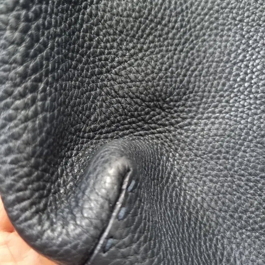 [BUNJANG] Fendi Selleria Black Leather Tote Bag / 펜디 가죽 셀러리아 블랙 토트백