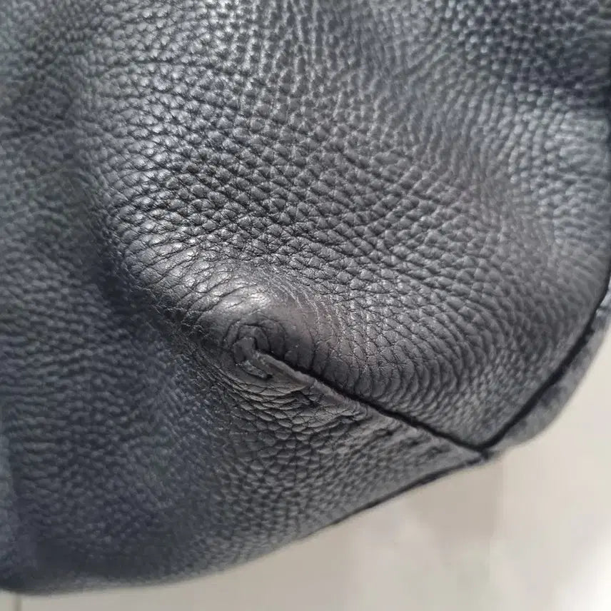 [BUNJANG] Fendi Selleria Black Leather Tote Bag / 펜디 가죽 셀러리아 블랙 토트백