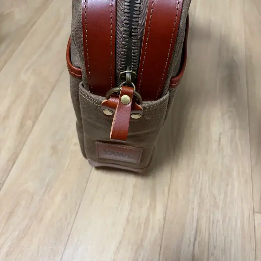 [BUNJANG] Hevitz Yawl Waxed Canvas Briefcase / 헤비츠 hevitz yawl 왁스캔버스 브리프케이스 새상품