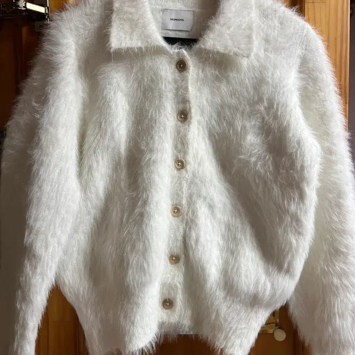 [BUNJANG] Mongdol Ivory Angora Cardigan / 몽돌 헤어리 앙고라 카라 가디건