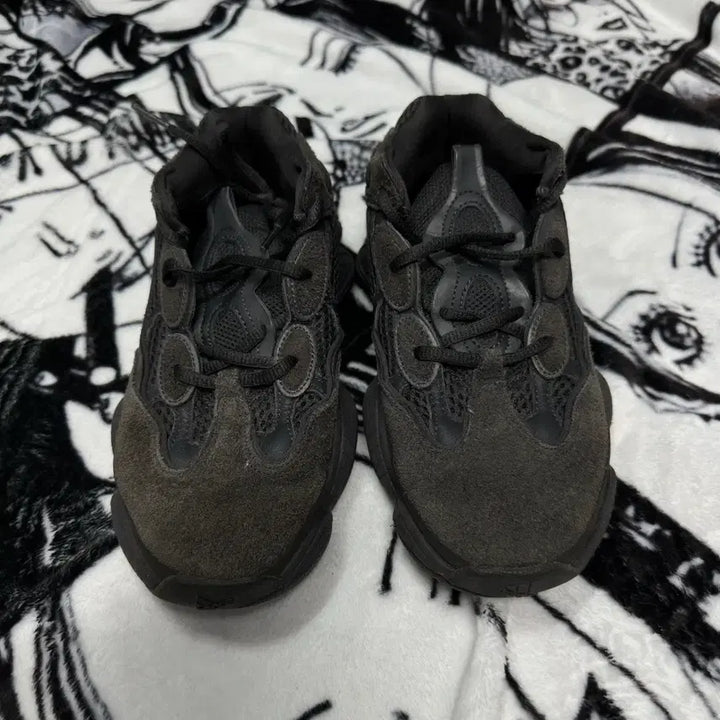 [BUNJANG] Adidas Yeezy Boost 500 Sneakers / 아디다스 이지부스트 500