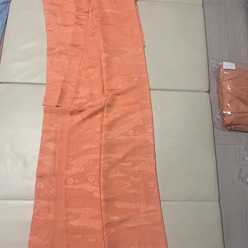 [BUNJANG] Traditional Silk Kimono / 기모노