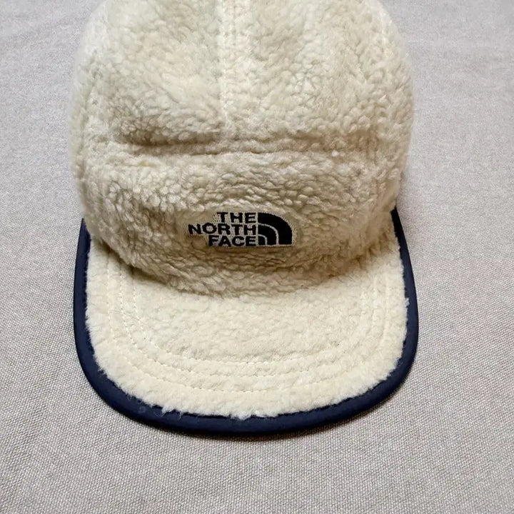 [BUNJANG] The North Face Brown Label Reversible Sherpa Camp Cap / 노스페이스 리버시블 캡 80s