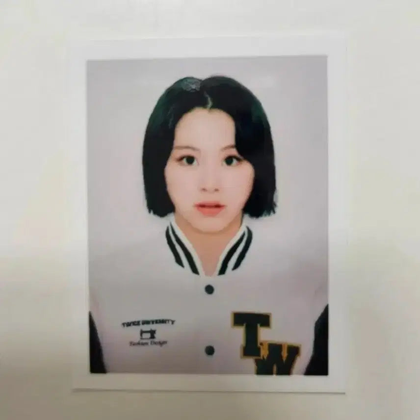트와이스 채영 원스사진관 증명사진