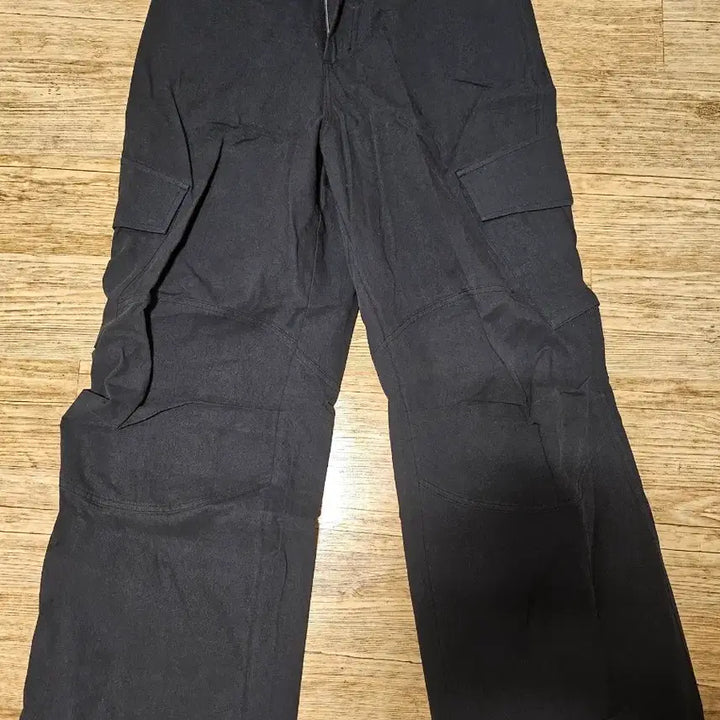 [BUNJANG] Dive in Bern Cargo Pants v1 Black / (2)다이브인 베른카고팬츠v1 블랙 무민서 콜라보X