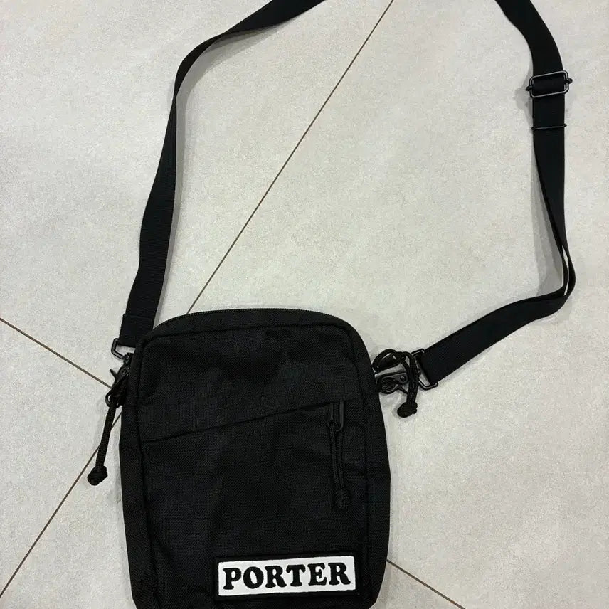 [BUNJANG] Porter Black Mini Crossbody Bag / 포터 블랙 미니 크로스백