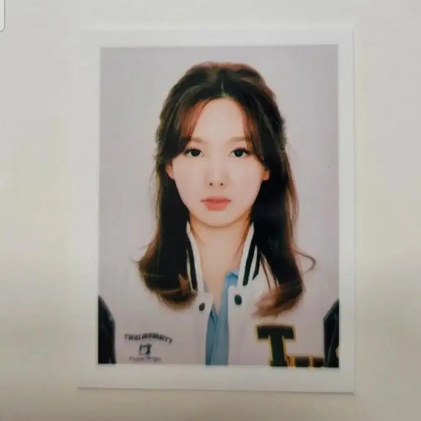 [BUNJANG] Twice Nayeon Photocard / 트와이스 나연 증명사진