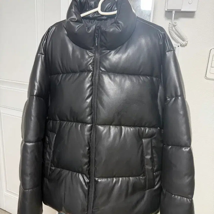 [BUNJANG] SPAO Leather-Like Puffer Short Padding / 스파오 래더라이크 푸퍼 숏패딩