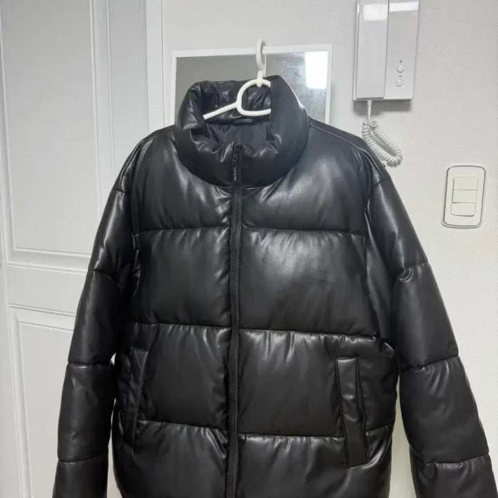 [BUNJANG] SPAO Leather-Like Puffer Short Padding / 스파오 래더라이크 푸퍼 숏패딩