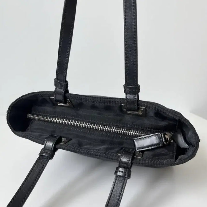 [BUNJANG] Prada Vintage Black Tote Bag / 프라다 빈티지 블랙 토트백