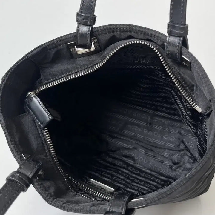 [BUNJANG] Prada Vintage Black Tote Bag / 프라다 빈티지 블랙 토트백