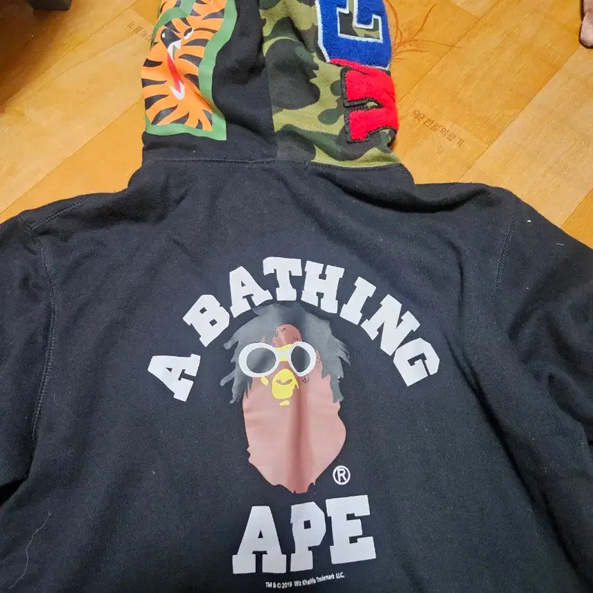 [BUNJANG] Bape Shark Full Zip Hoodie Black Camo / 베이프 샤크 후드 풀집업 블랙 카모