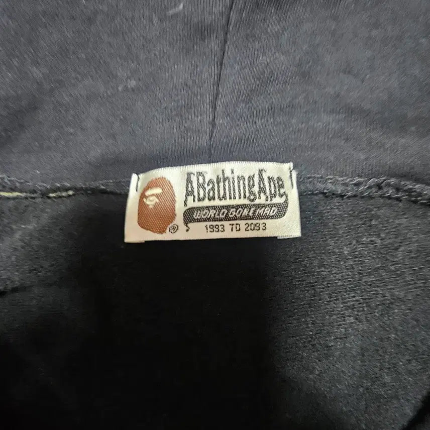 [BUNJANG] Bape Shark Full Zip Hoodie Black Camo / 베이프 샤크 후드 풀집업 블랙 카모