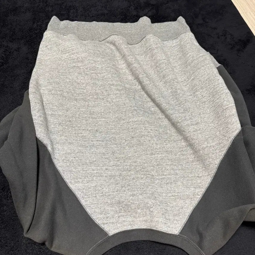 [BUNJANG] Human Made Sweatshirt / 휴먼메이드 맨투맨