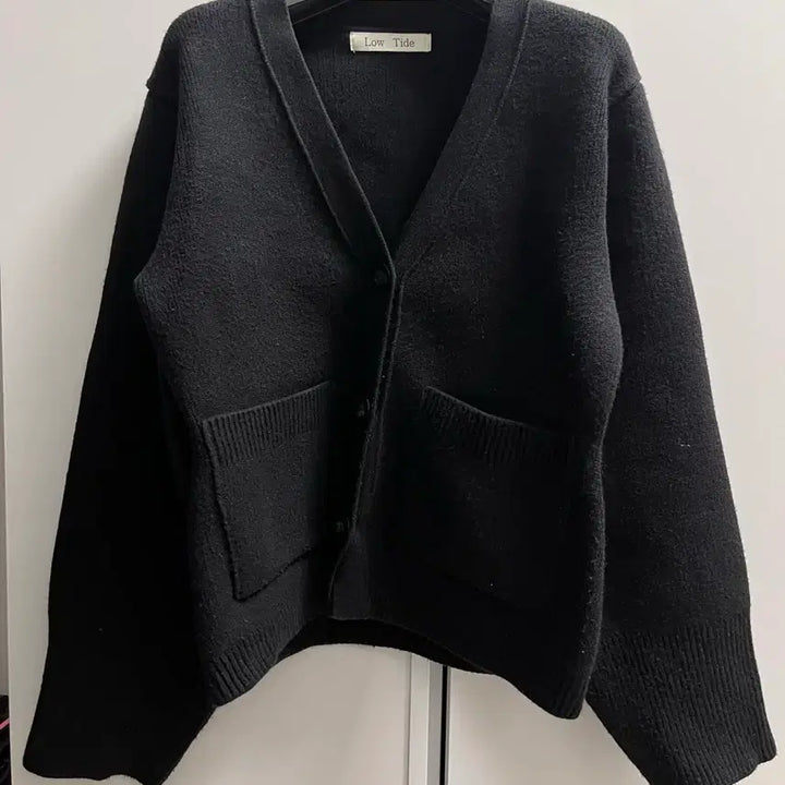 [BUNJANG] Low Tide Black Cardigan / Low Tide 로우타이드블랙 가디건