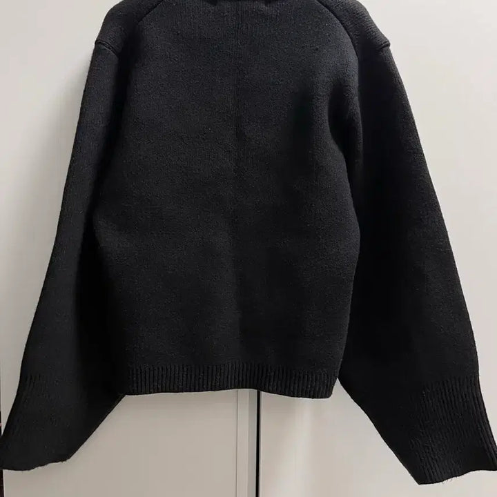 [BUNJANG] Low Tide Black Cardigan / Low Tide 로우타이드블랙 가디건